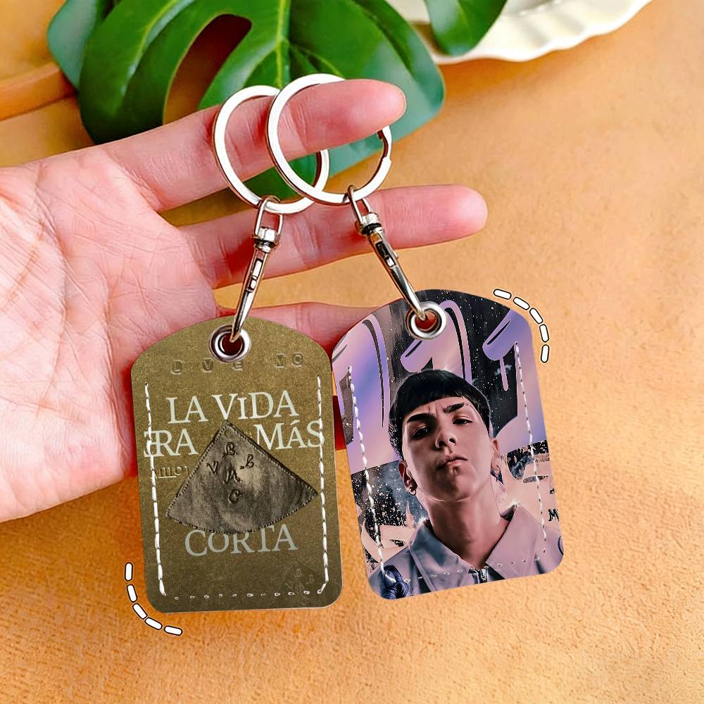 Rapper Milo J Card Holder Keyc - Card Index Box recensie en prijs